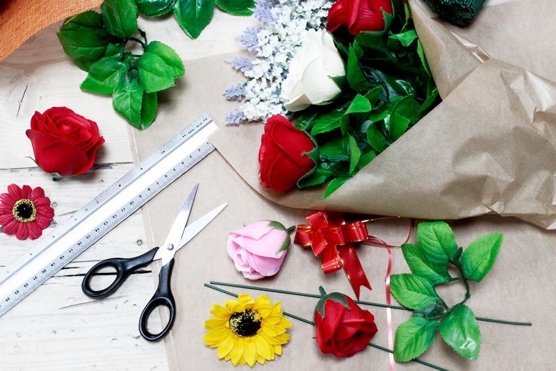 Tallos plástico Aprox. 625 piezas (2.5 kg)