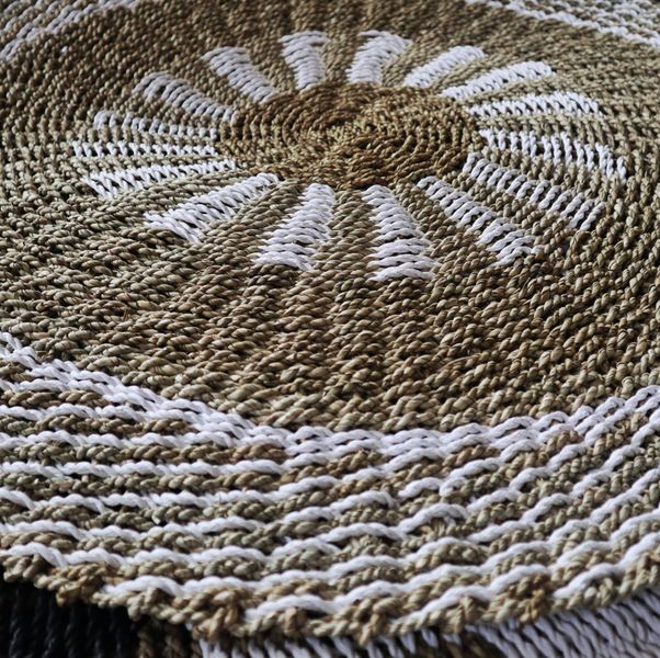 Alfombra Redonda de Alga marina - Blanco y Marrón - Sol Interior - 1m