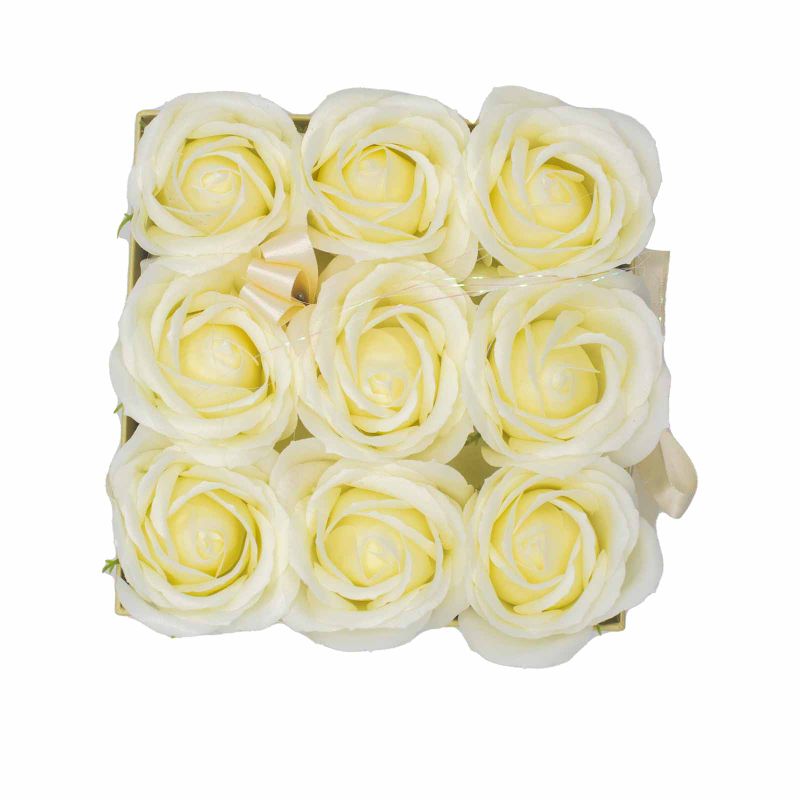 Caja de Regalo de Flores de Jabon - 9 Rosas Color Crema - Cuadrada