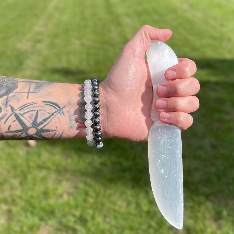 Cuchillo Ritual Selenita - Clásico