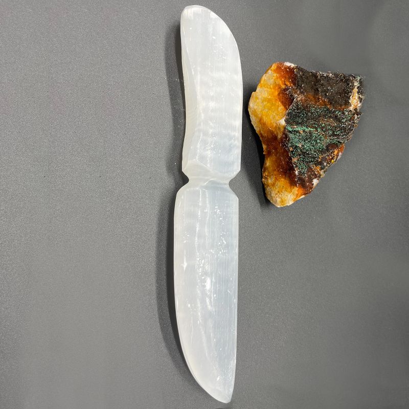 Cuchillo Ritual Selenita - Clásico