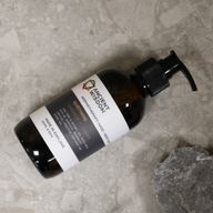 Jabon para manos y cuerpo - Sandalo y Rosa 250 ml