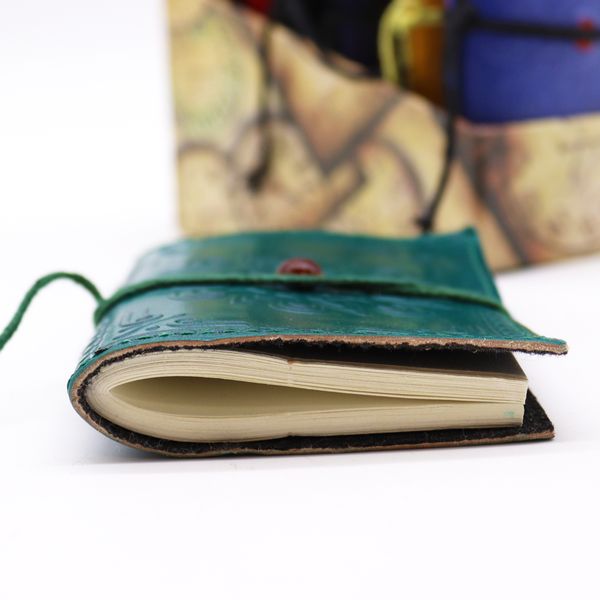 Cuadernos Chakra con Piedras Preciosas surtidas (Paquete expositor)