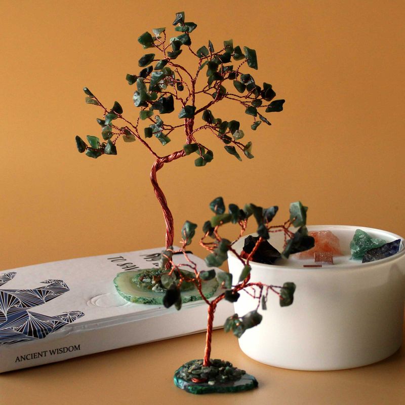 Arbol de piedras preciosas: Aventurina verde sobre base de ágata verde (35 piedras)