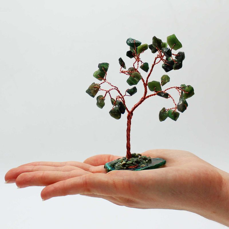 Arbol de piedras preciosas: Aventurina verde sobre base de ágata verde (35 piedras)