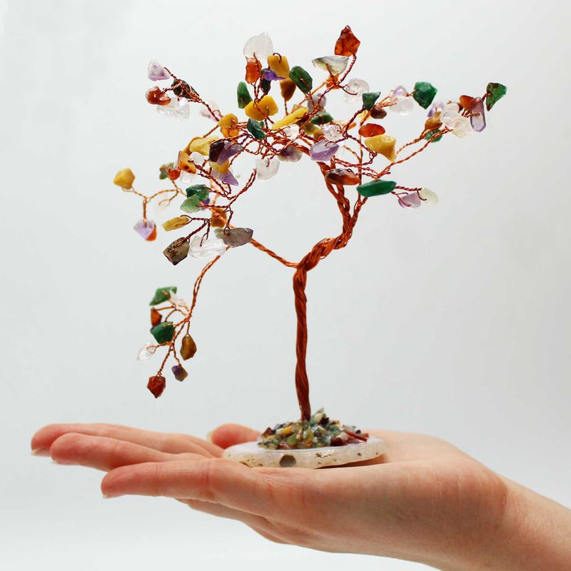 Arbol de piedras preciosas grande: Piedras múltiples sobre base de ágata natural (100 piedras)