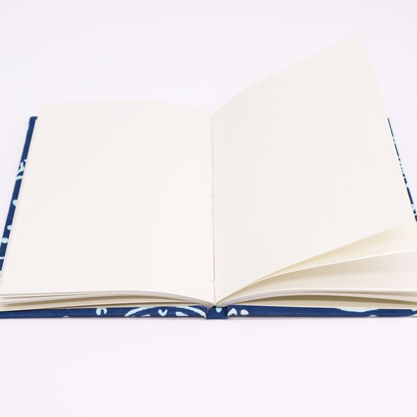 Cuadernos encuadernados en algodon  20x15cm - 96 pag - Pez  Indigo