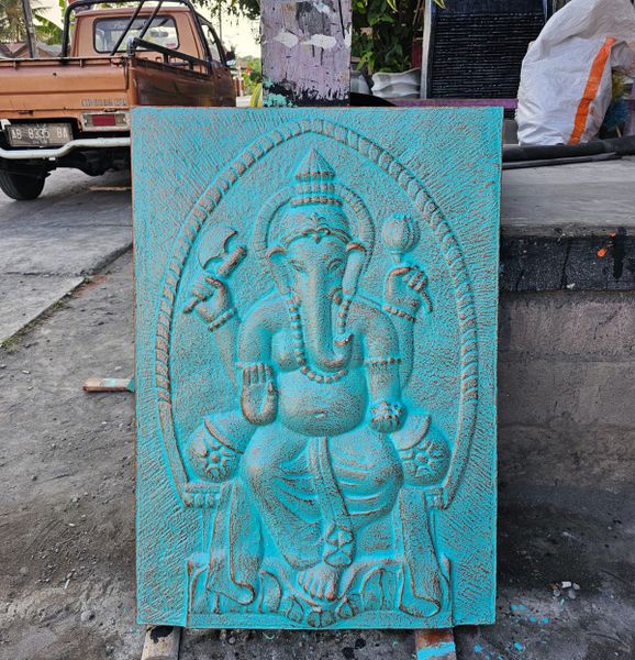 Gran marco de hierro con relieve de Ganpati en turquesa - 0,7 x 1 m