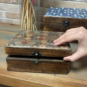 Cajas de madera esmaltadas en ceramica