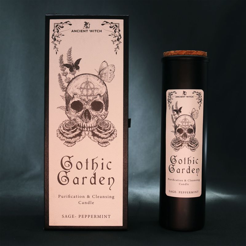 Vela ritual Gothic Garden expuesta con su empaque ilustrado