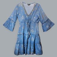 Vestido (M/L) - Nomad Sari - Diseño Peces Azul Marino y Dorado