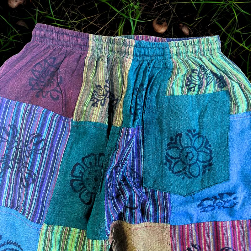 Pantalones Nomad Sari - Champiñón - Diseños de Impresión en Bloque - Tonos Verdes (105x127 cm) S/M