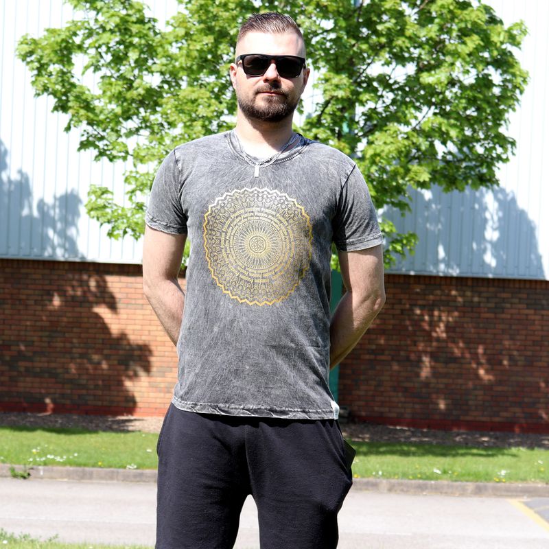 Camiseta Nomad Sari - Pequeña  - Mandala - Gris oscuro