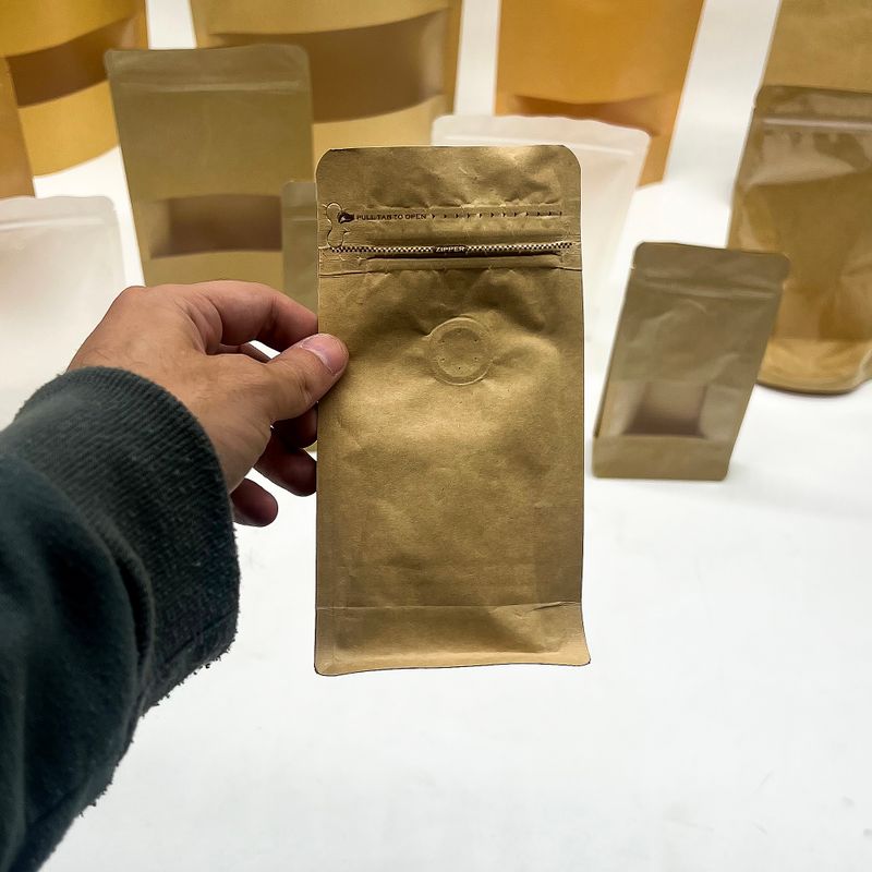 Bolsa de café pequeña con salida de aroma - 9x18cm (125gm)