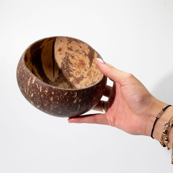 Cuenco natural de coco grande - pulido - uso artesanal - 10x14 cm