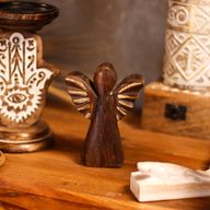 Angel de Madera de Mango Pequeño- Decoración Dorada - 12cm