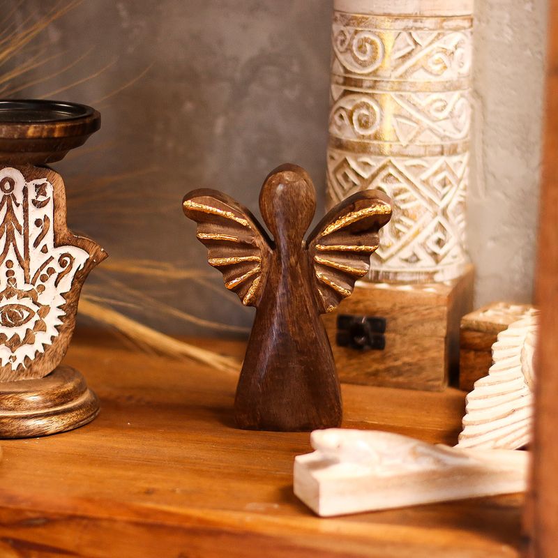 Angel de Madera de Mango Mediano - Decoración Dorada - 16cm