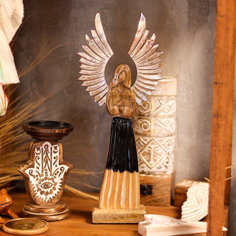 Angel Grande de Madera de Mango de Gardian Alas de Metal y Detalle de Esmalte - 40cm