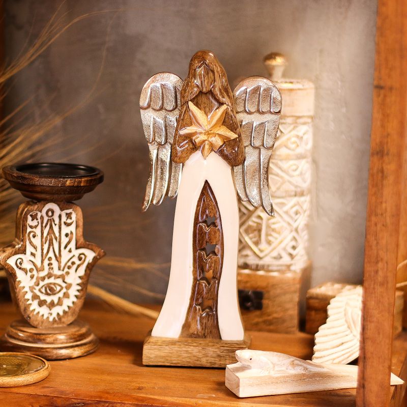Angel Grande de Madera de Mango de Estrella Alas de Metal y Detalle de Esmalte - 30cm
