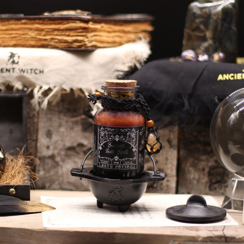Poción de baño con hechizo de bruja antigua y amuleto de cristal de citrino - Éxito