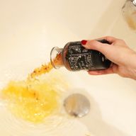 Poción de baño con hechizo de bruja antigua y amuleto de cristal de citrino - Éxito