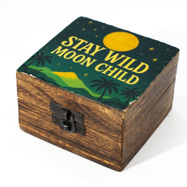 Caja de Madera Pequeña Esmaltada - Stay Wild Moon Child