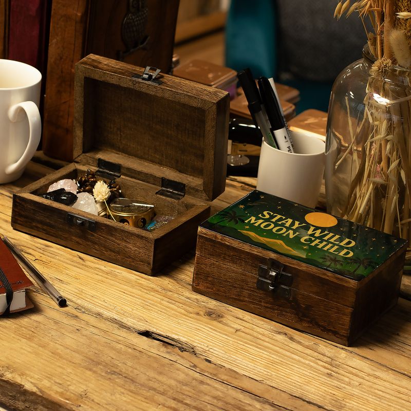 Caja de Madera Mediana Esmaltada - Stay Wild Moon Child