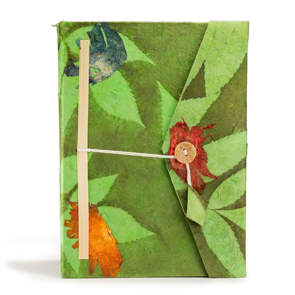 Cuaderno Grande Lokta-  Bold Floral  (21x15cm) - 45 Hojas - Incluye Marcapáginas - Verde Musgo