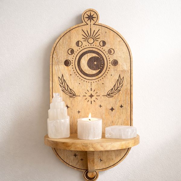 Estante de pared con arco tallado de árbol y fase lunar