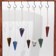 Pack de Inicio de Péndulos de Pirámide + Soporte de Exhibición Marrón