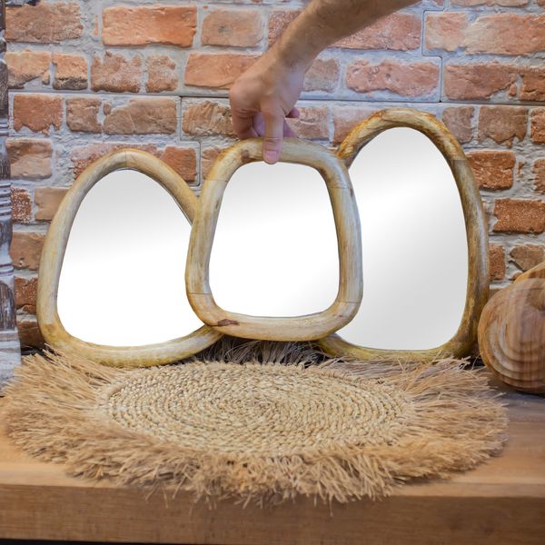 Juego de 3 Espejos con Forma de Guijarro - Madera Clara