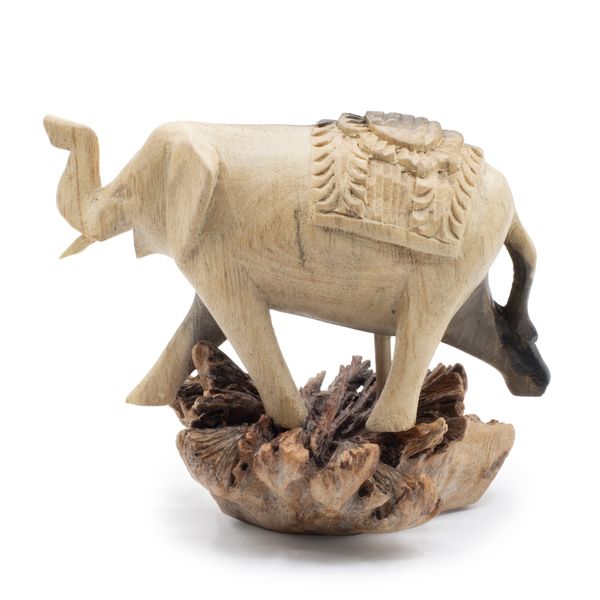 Figura de Madera Tallada a Mano - Elefante