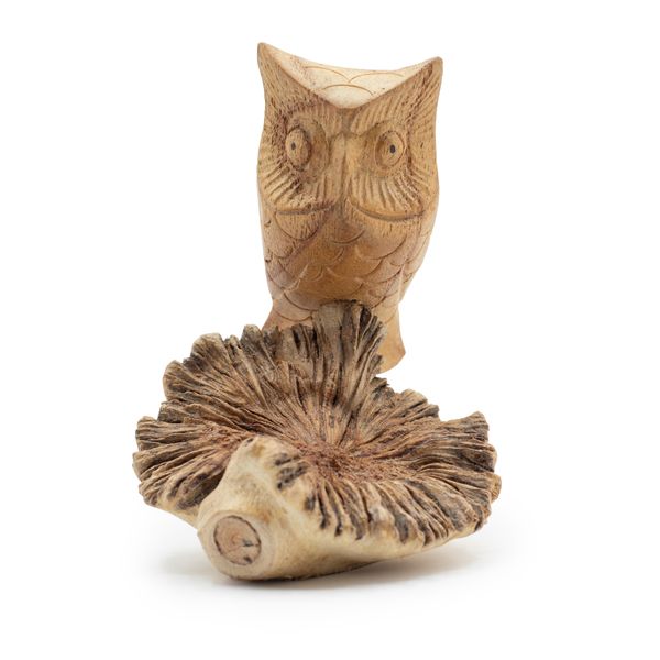 Figura de Madera Tallada a Mano  - Buho