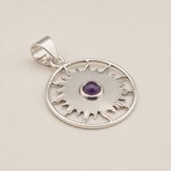 Colgante Esotérico de la India - Plateado con baño de plata (cordón de 45 cm) - Amatista para la adoración del Sol