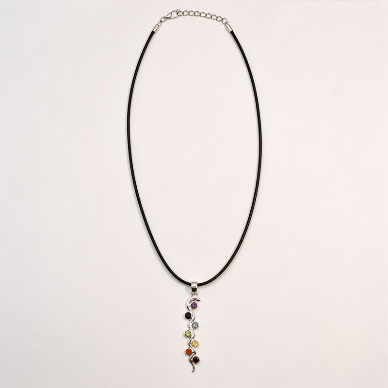 Colgante Esotérico de la India - plateados con baño de plata (cordón de 45 cm) - Chakra de la serpiente