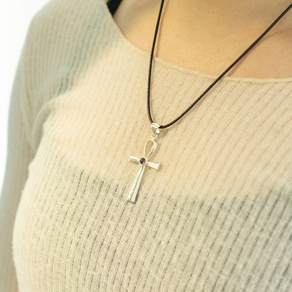 Colgante esotérico de la India - Plateados (cordón de 45 cm) - Símbolo Ankh de la vida eterna