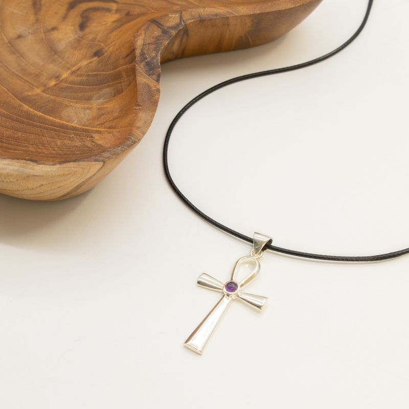Colgante esotérico de la India - Plateados (cordón de 45 cm) - Símbolo Ankh de la vida eterna