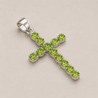Colgante esotérico de la India - Baño de plata (cadena de 45 cm) - Crucifijo de peridoto