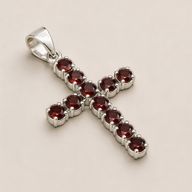 Colgante esotérico de la India - Plateado (cadena de 45 cm) - Crucifijo de granate