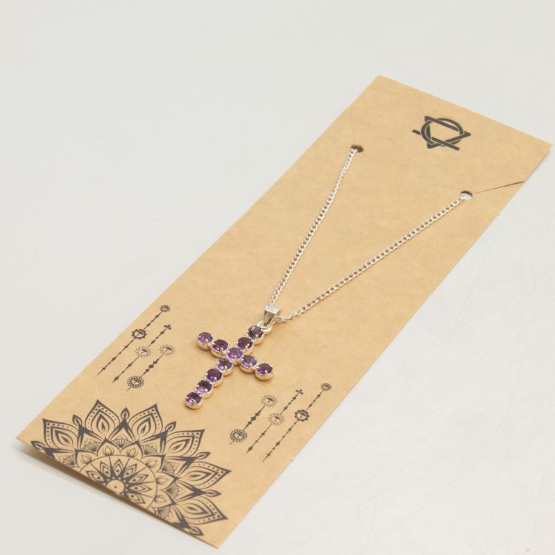 Colgante esotérico de la India - Plateado (cadena de 45 cm) - Crucifijo de amatista
