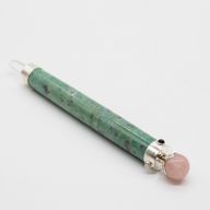 Varita de Energía Corazón Verde - cuarzo rosa, rubí y fucsia en la punta - 23 cm