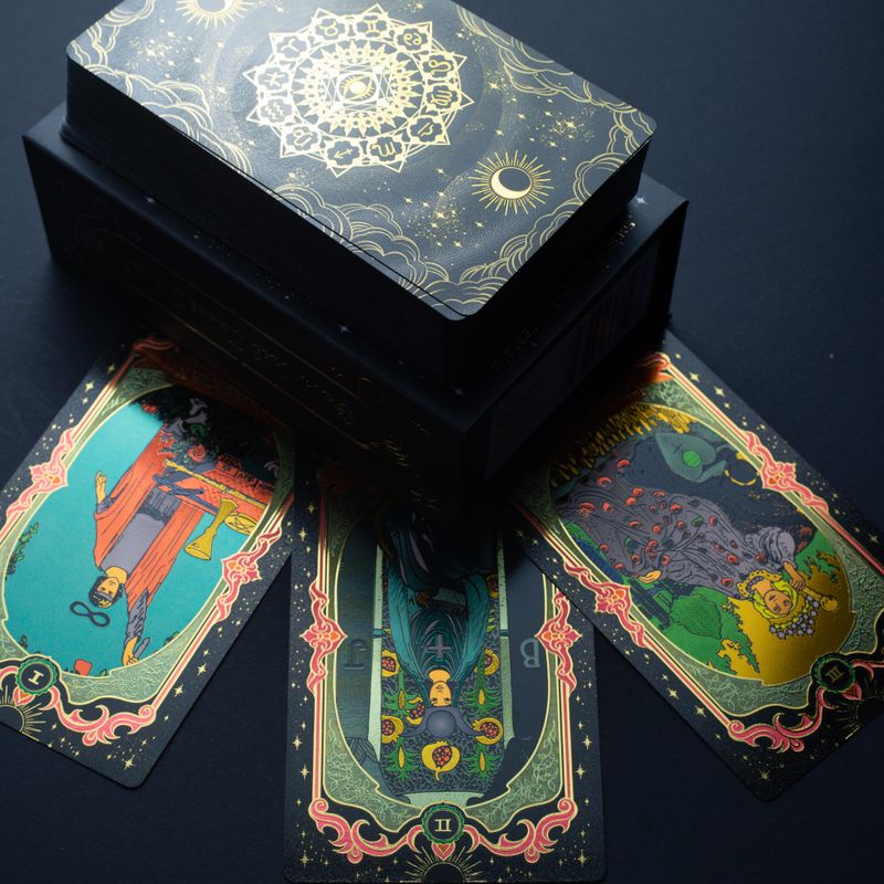 Set de cartas de Tarot con foil dorado - con folleto