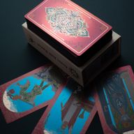 Conjunto de caja de regalo para cartas del tarot con caja rosa y foil rubí - con folleto