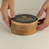 Caja redonda esmaltada - Stay Wild Moon Child