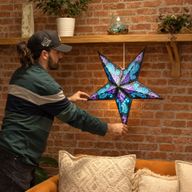 Pack de inicio de pantallas de lámpara de estrella de papel – 20 pantallas con cables y bombillas