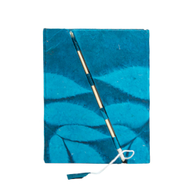 Cuaderno Mediano Lokta Bold Floral - Con Cierre De Bambú (15x12cm) - 45 Hojas - Azul Medianoche