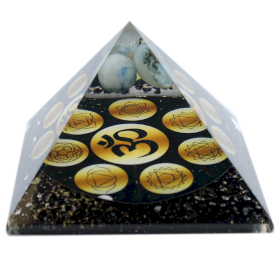 Pirámide de orgonita - Chakra Om Medianoche - 90 mm