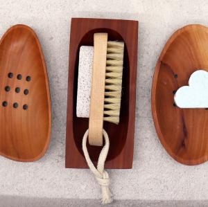 Combínalas con jabones artesanales o accesorios de baño para una presentación premium.