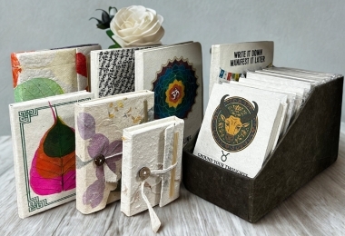 Proveedor cuadernos de papel lokta
