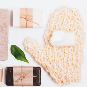 Elimina células muertas y suaviza la piel de forma 100% natural con fibra de sisal vegetal.